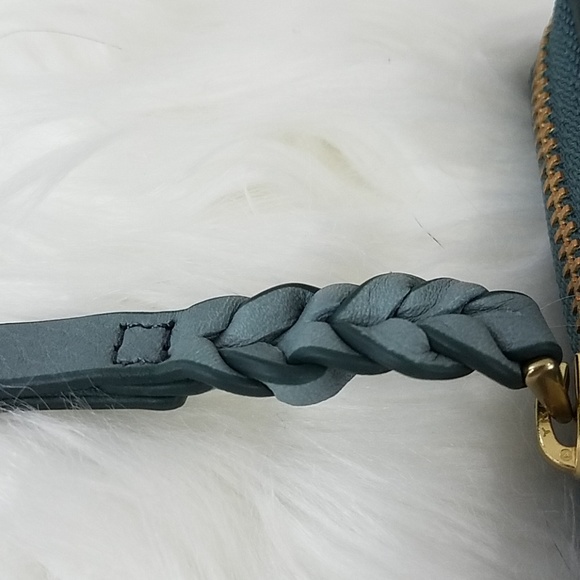 Fossil RFID smartphone Wallet - Picture 2 of 6